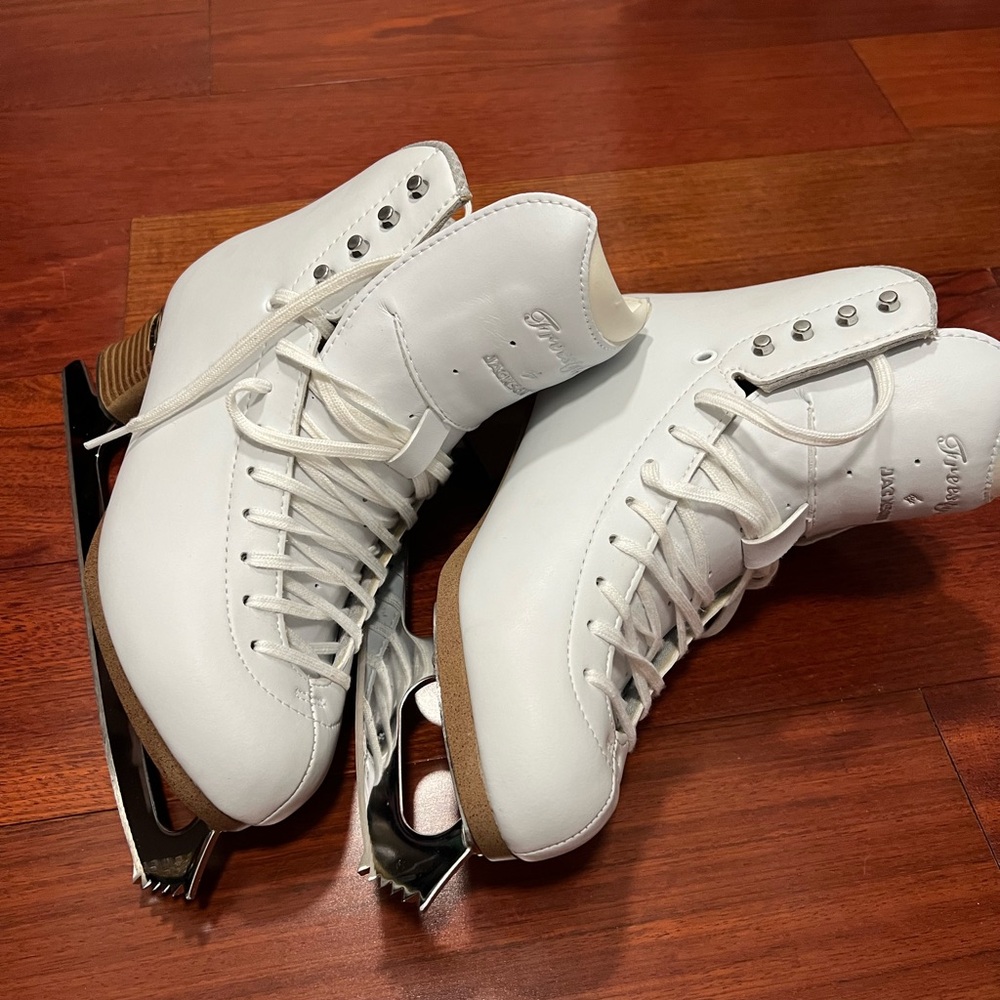 Jackson Freestyle Ice skates 7.5W
